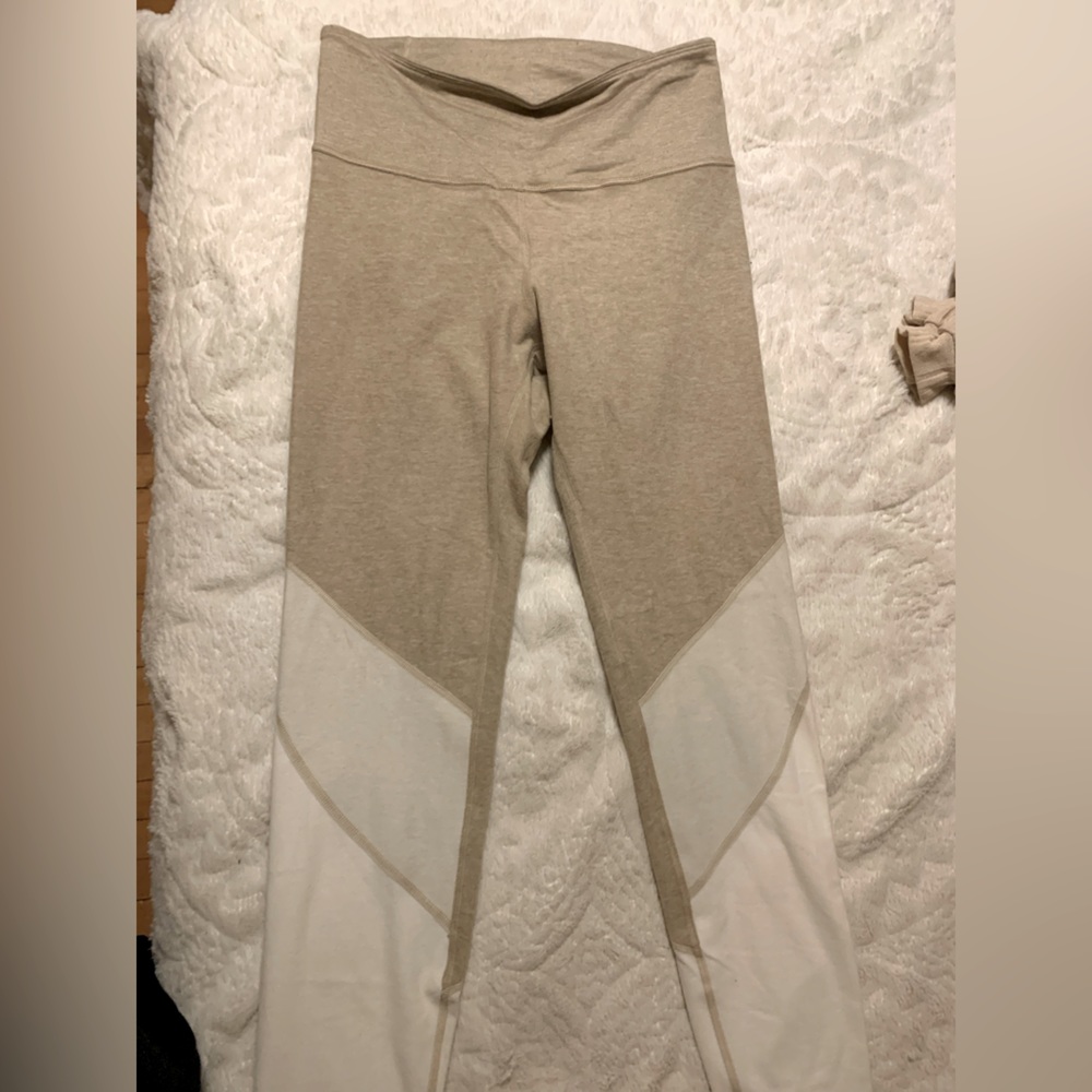 Large. Cream and white. Brand: Old Navy. high, waisted leggings